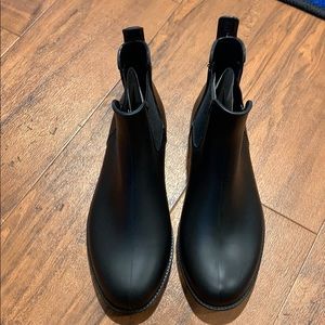 Rain Rain Go Away Matte Black Ankle Rain Boots 🥾